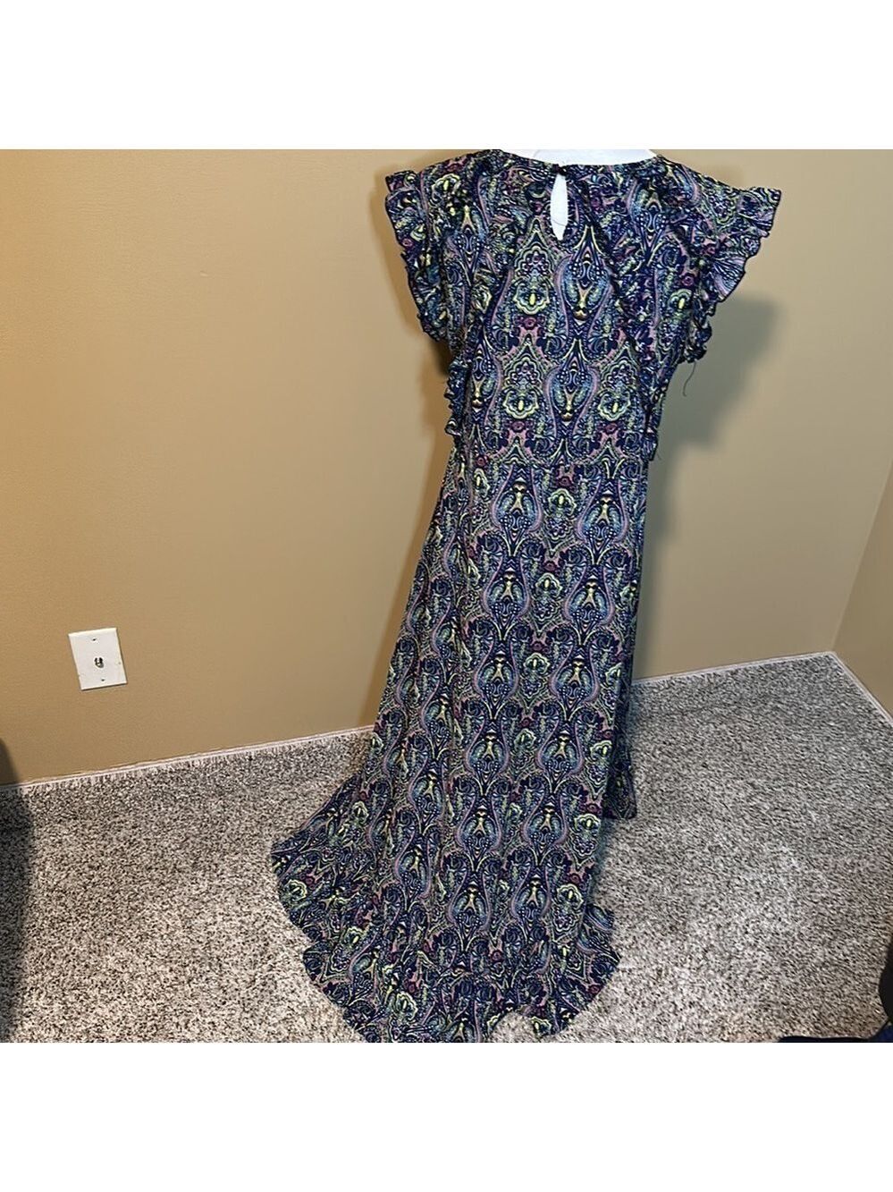 š Chiffon Ruffle Maxi Dressā - Picture 2 of 3